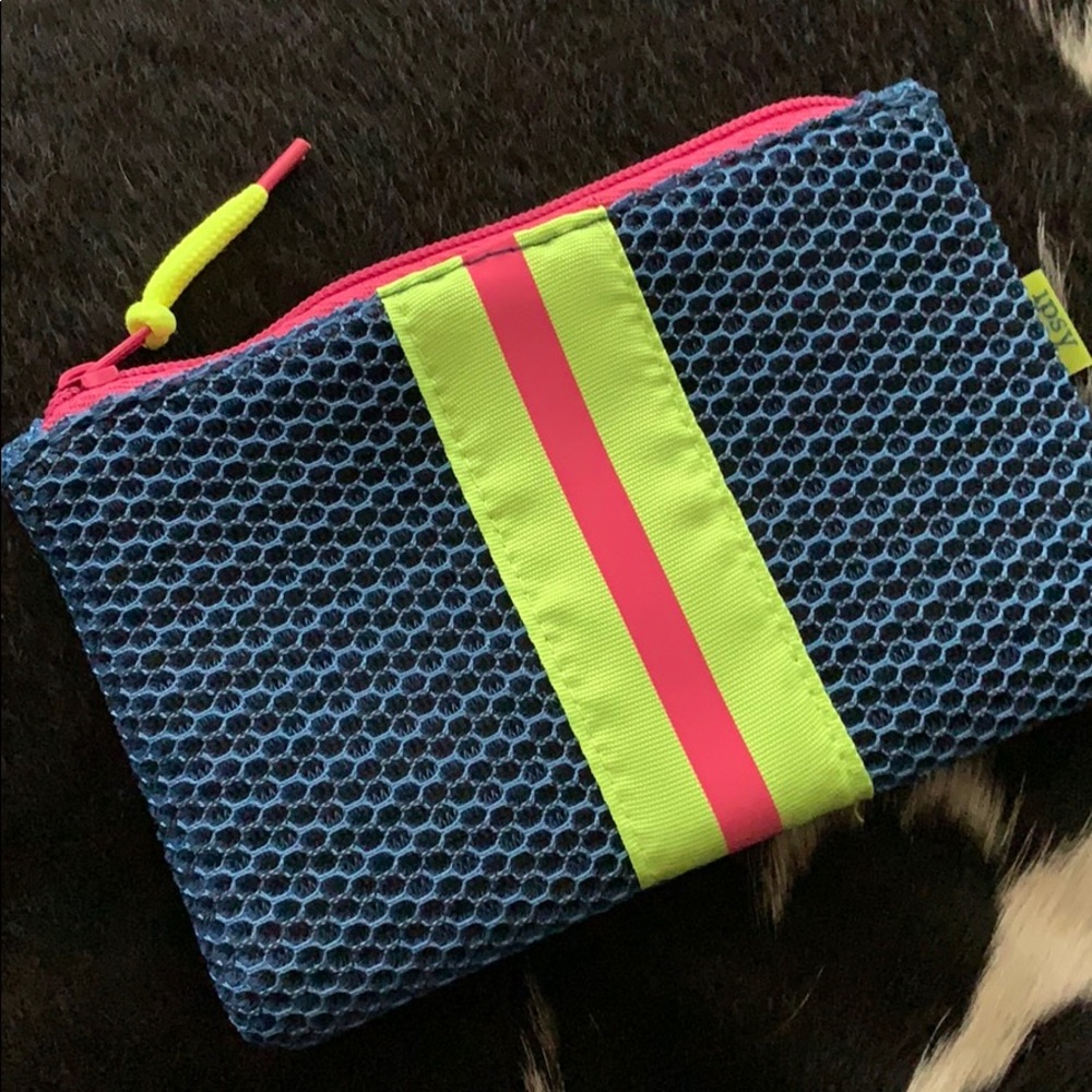 ipsy pouch
